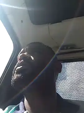 Snapshot of ListedLoin chatting on October 8, 2025, 8:23 am ListedLoin online show from October 8, 2025, 8:23 am