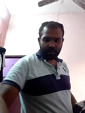 Snapshot of ListedLoin chatting on November 9, 2025, 1:53 pm ListedLoin online show from November 9, 2025, 1:53 pm