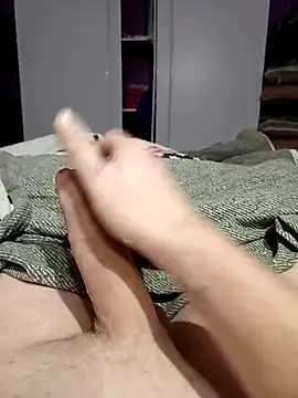 Snapshot of killminou chatting on November 27, 2025, 9:39 pm killminou online show from November 27, 2025, 9:39 pm