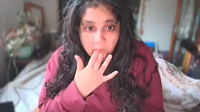 MelanieFawker online show from January 25, 2025, 11:43 pm