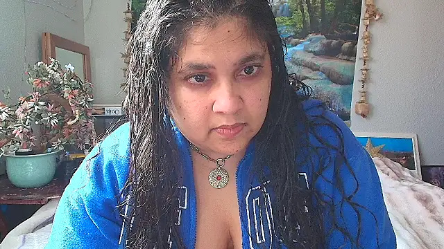 MelanieFawker online show from February 26, 2025, 5:07 pm