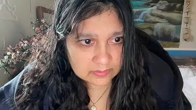 MelanieFawker online show from October 17, 2025, 2:52 pm