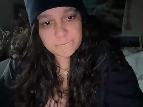 MelanieFawker online show from October 23, 2025, 2:05 pm