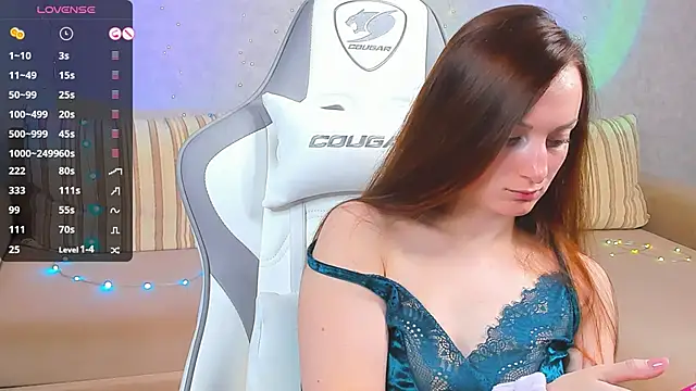 Snapshot of FlamyGold chatting on December 2, 2024, 3:15 am FlamyGold online show from December 2, 2024, 3:15 am