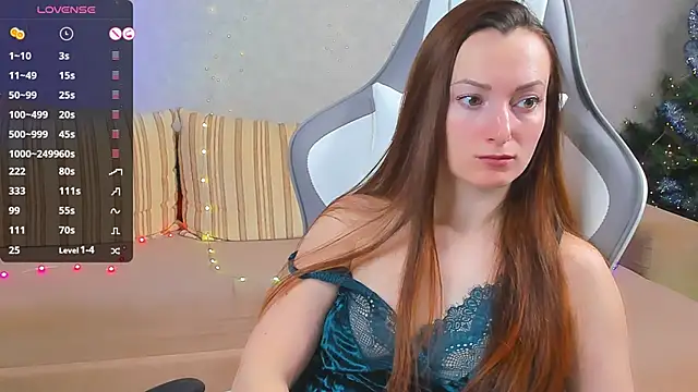 Snapshot of FlamyGold chatting on December 21, 2024, 11:24 pm FlamyGold online show from December 21, 2024, 11:24 pm