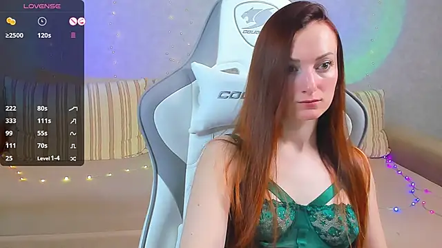 Snapshot of FlamyGold chatting on February 4, 2025, 12:08 am FlamyGold online show from February 4, 2025, 12:08 am