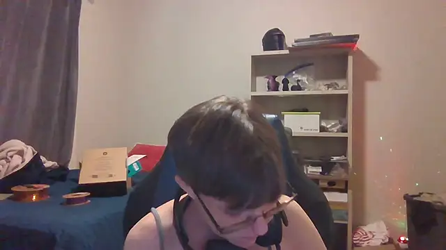 KaliSnow199623 online show from November 8, 2025, 4:56 am