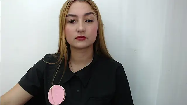 Snapshot of salome__lopez_ chatting on November 7, 2025, 2:39 pm salome lopez online show from November 7, 2025, 2:39 pm