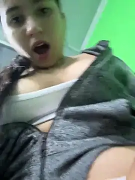 Snapshot of VAL_PRINCESS chatting on December 14, 2024, 12:33 am VAL PRINCESS online show from December 14, 2024, 12:33 am