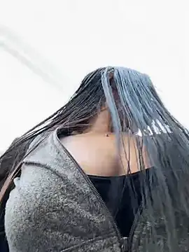 Snapshot of VAL_PRINCESS chatting on February 2, 2025, 12:13 pm VAL PRINCESS online show from February 2, 2025, 12:13 pm