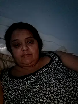 sarahhh1987 online show from November 7, 2025, 2:28 pm