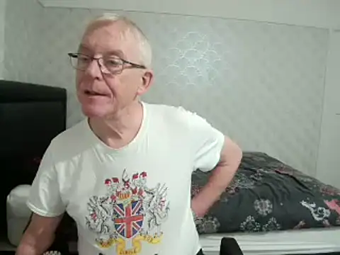 Snapshot of shaun63m chatting on January 24, 2025, 1:56 am shaun63m online show from January 24, 2025, 1:56 am