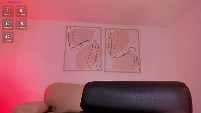 HannaConnor  online show from September 27, 2025, 12:32 pm