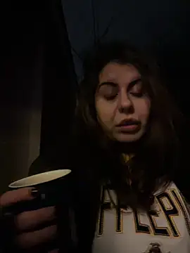 holyeroticss online show from January 6, 2025, 3:42 am