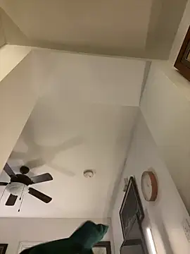 holyeroticss online show from February 1, 2025, 2:47 am