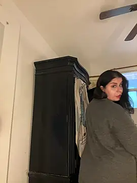 holyeroticss online show from March 5, 2025, 5:39 pm