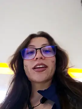 Snapshot of mmmVirginia chatting on November 10, 2025, 6:51 pm mmmVirginia online show from November 10, 2025, 6:51 pm