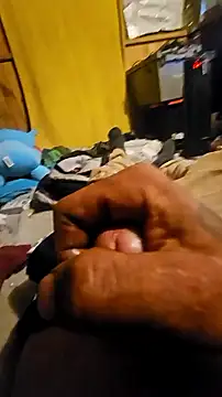 Snapshot of soulsnatcha000 chatting on March 16, 2025, 6:53 am soulsnatcha000 online show from March 16, 2025, 6:53 am