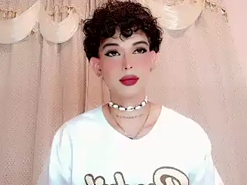 Marian LV online show from December 16, 2025, 1:32 am