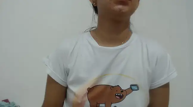 Alyson0001 online show from February 3, 2025, 10:11 pm