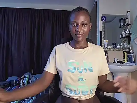 Snapshot of ebonyy_duchess chatting on March 11, 2025, 6:41 pm ebonyy duchess online show from March 11, 2025, 6:41 pm