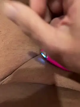 Teloficco online show from November 12, 2025, 9:25 pm