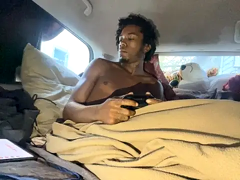 SlimeCrownzOut5 online show from November 9, 2025, 1:31 pm