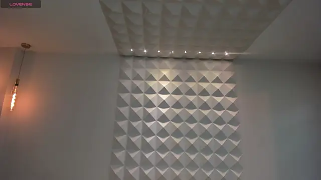 AnaisNin online show from December 22, 2025, 11:18 am