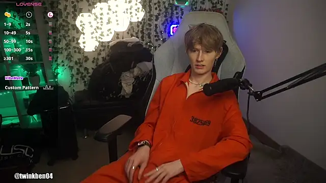 twinkben online show from October 9, 2025, 8:18 pm