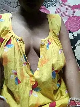 Snapshot of Bengoli--bhabhi chatting on March 3, 2025, 12:37 pm Bengoli--bhabhi online show from March 3, 2025, 12:37 pm