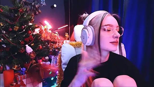 Avi Nile online show from December 16, 2024, 2:04 am