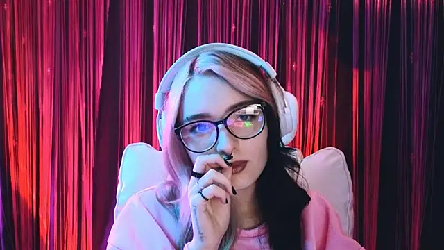 Avi Nile online show from February 14, 2025, 3:00 am