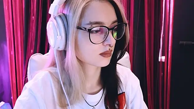 Avi Nile online show from February 26, 2025, 2:59 am