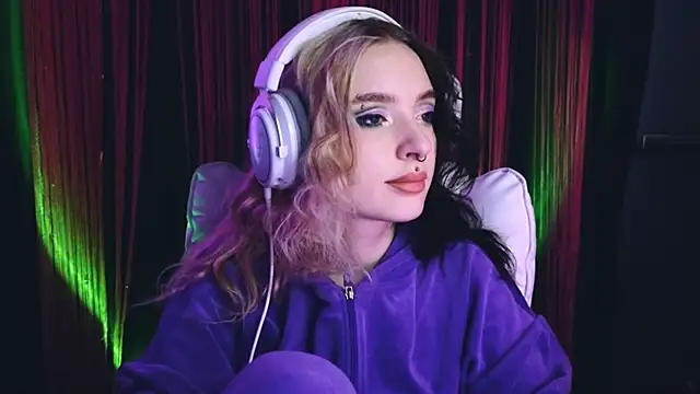 Avi Nile online show from March 7, 2025, 2:25 am