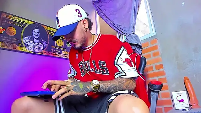 smoker445 online show from September 30, 2025, 11:59 am