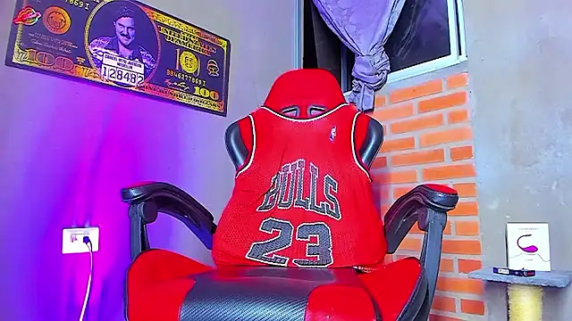 smoker445 online show from October 2, 2025, 10:50 pm