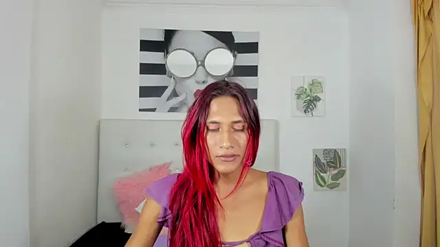 Brisahott online show from October 30, 2025, 8:31 pm