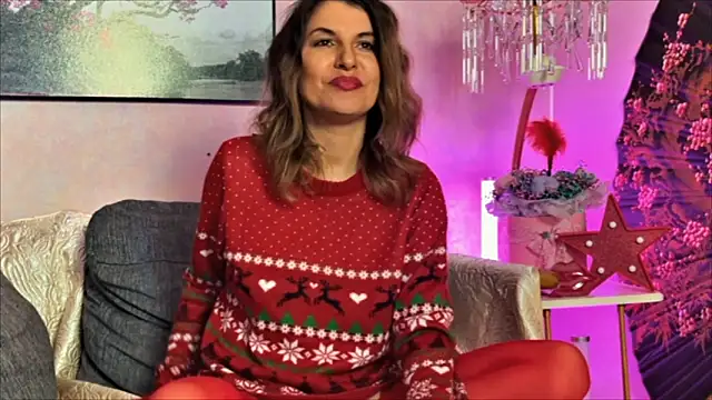 Selena Sweetie online show from December 17, 2025, 10:54 am