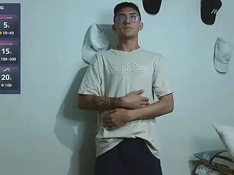 samfox  online show from March 8, 2026, 1:04 pm