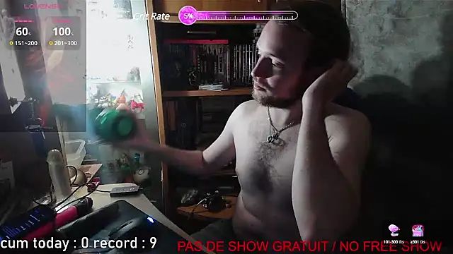 nicolasdumand21 online show from January 24, 2025, 6:14 pm