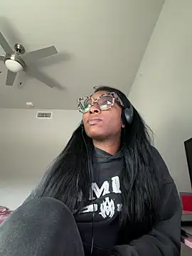 life-ent online show from December 3, 2025, 6:50 pm