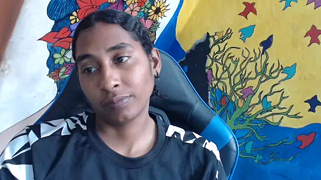 yohatinelly07 online show from September 27, 2025, 8:58 pm