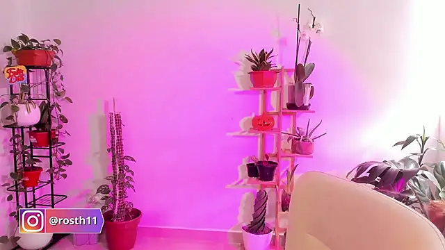 rossth1 online show from November 14, 2025, 8:51 pm