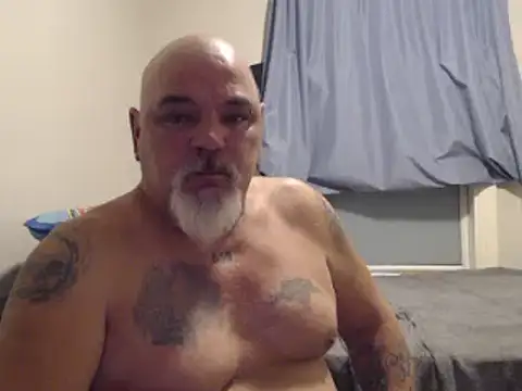 Snapshot of Newfiesausage1972 chatting on December 24, 2024, 10:44 am Newfiesausage1972 online show from December 24, 2024, 10:44 am