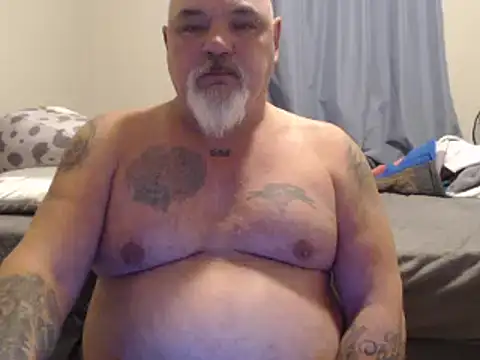 Snapshot of Newfiesausage1972 chatting on January 6, 2025, 2:03 pm Newfiesausage1972 online show from January 6, 2025, 2:03 pm