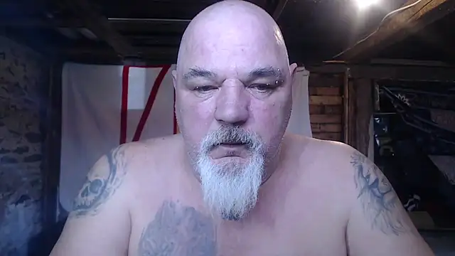 Newfiesausage1972 online show from March 24, 2026, 3:28 pm