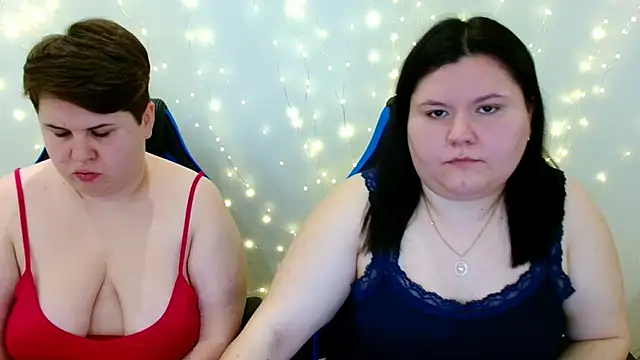 BeckyAndHellen online show from December 21, 2025, 12:23 pm