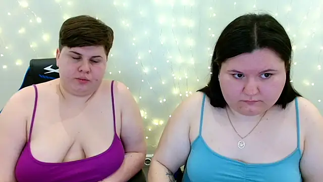 BeckyAndHellen online show from February 10, 2026, 12:42 pm