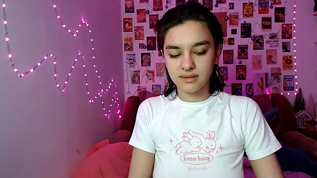 Snapshot of Celine_Dionn chatting on December 14, 2024, 10:13 am Celine Dionn online show from December 14, 2024, 10:13 am