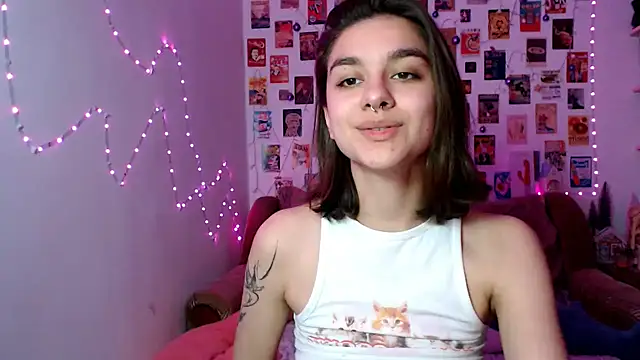 Snapshot of Celine_Dionn chatting on December 15, 2024, 7:10 pm Celine Dionn online show from December 15, 2024, 7:10 pm